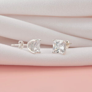 Brinco Quadrado Solitario Grande