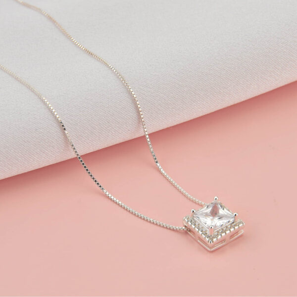 Colar Quadrado com Zirconia - Image 2