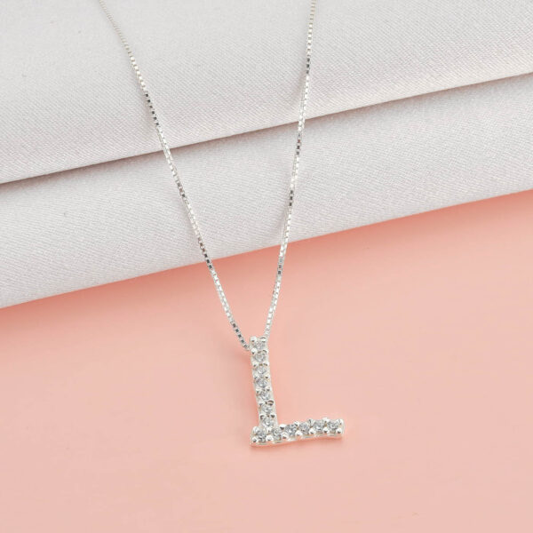 Colar Letra com Zirconia - Image 3