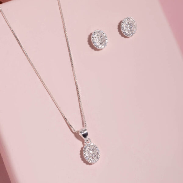 Conjunto Oval Pave C/ Zircônia