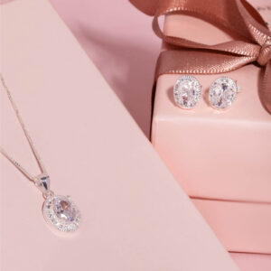 Conjunto Oval 4 Garras Cravejado