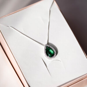 Gargantilha Gota 10x15 Verde Esmeralda