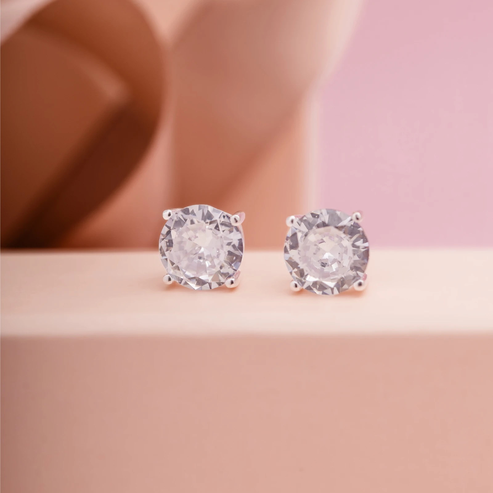 Brinco Solitário Grande