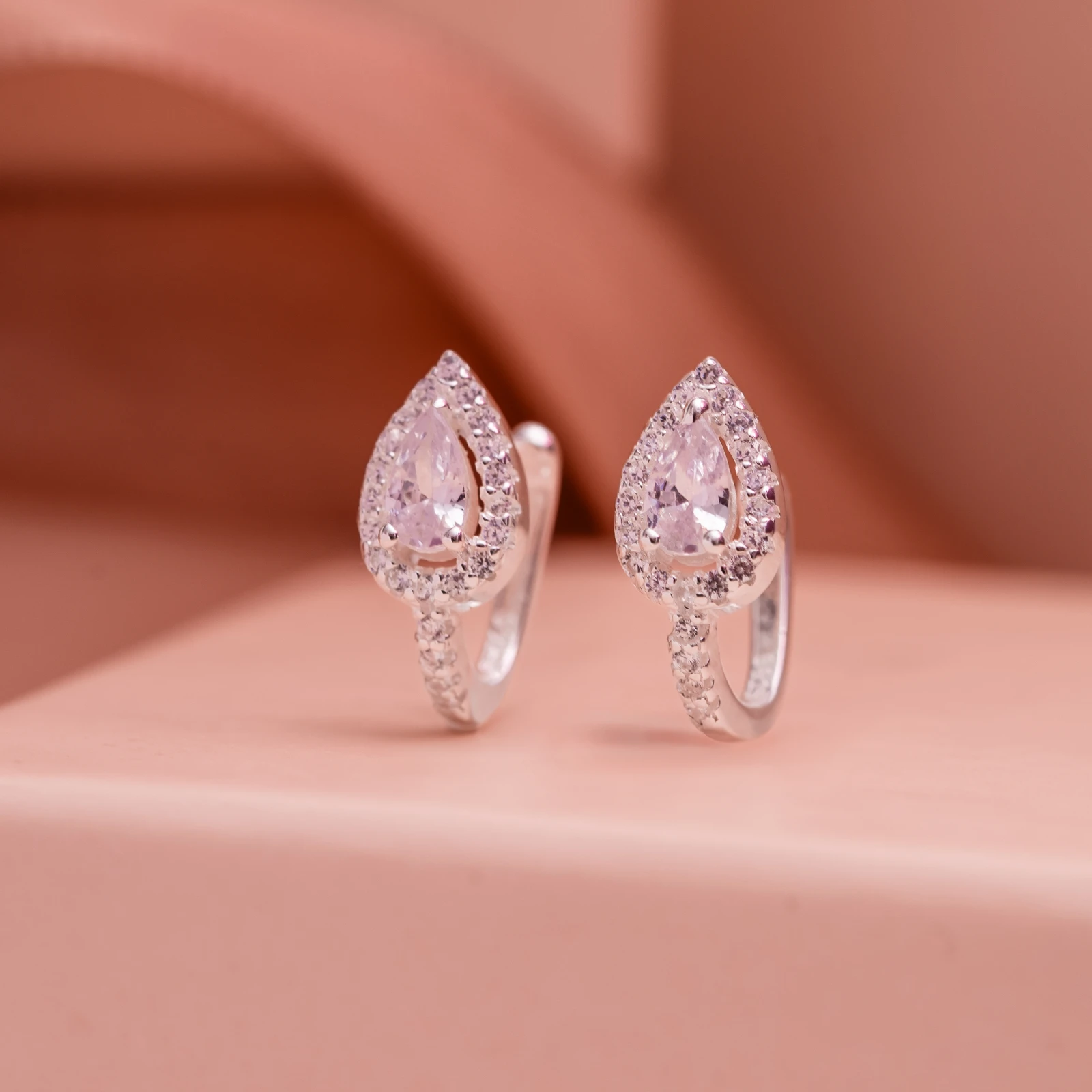 Brinco Gota Earcuff (Unitário)