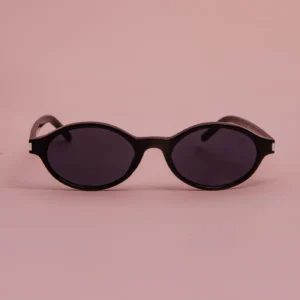 OCULOS DE SOL OVAL DETALHE PRATEADO