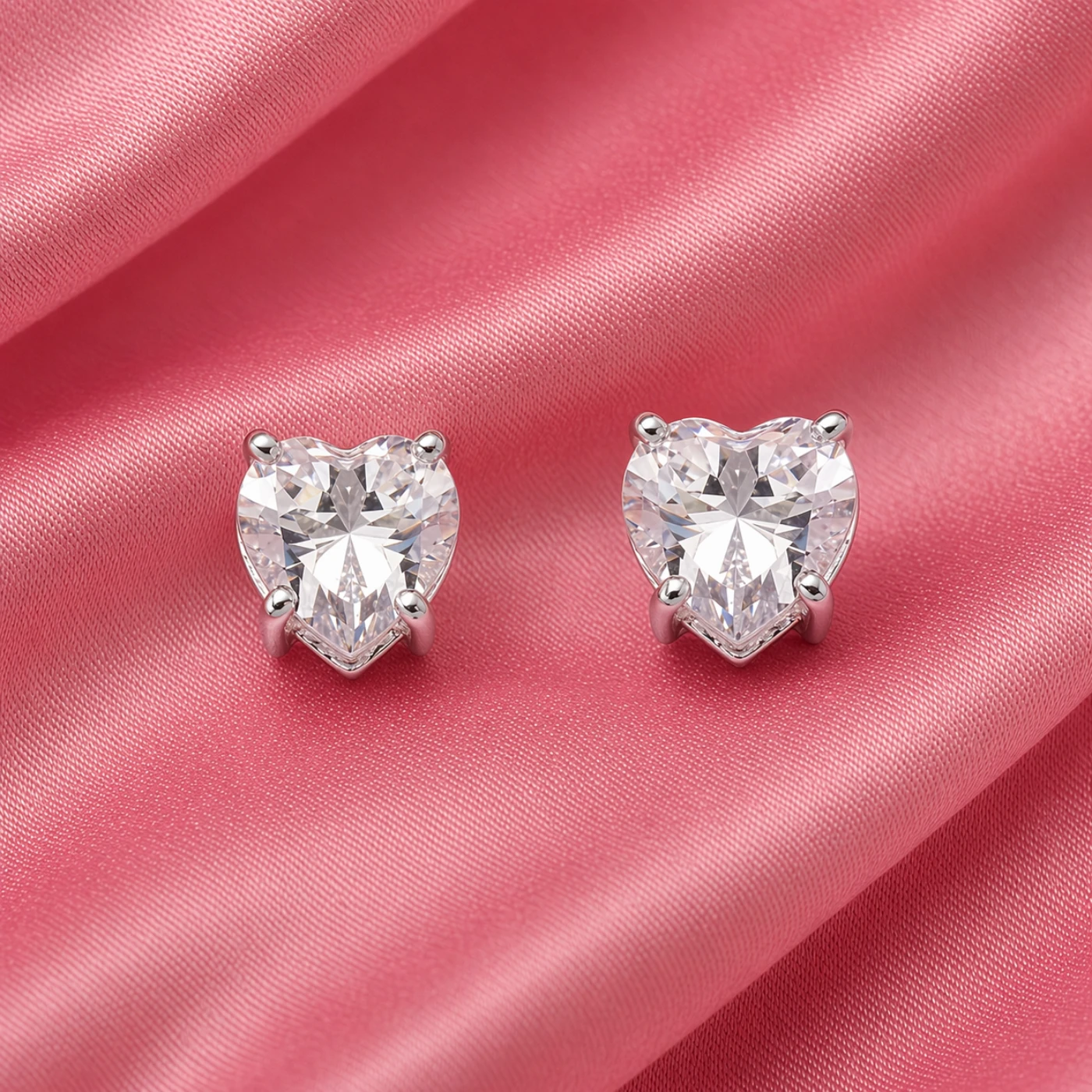 BRINCO PONTO DE LUZ CORAÇÃO CRISTAL