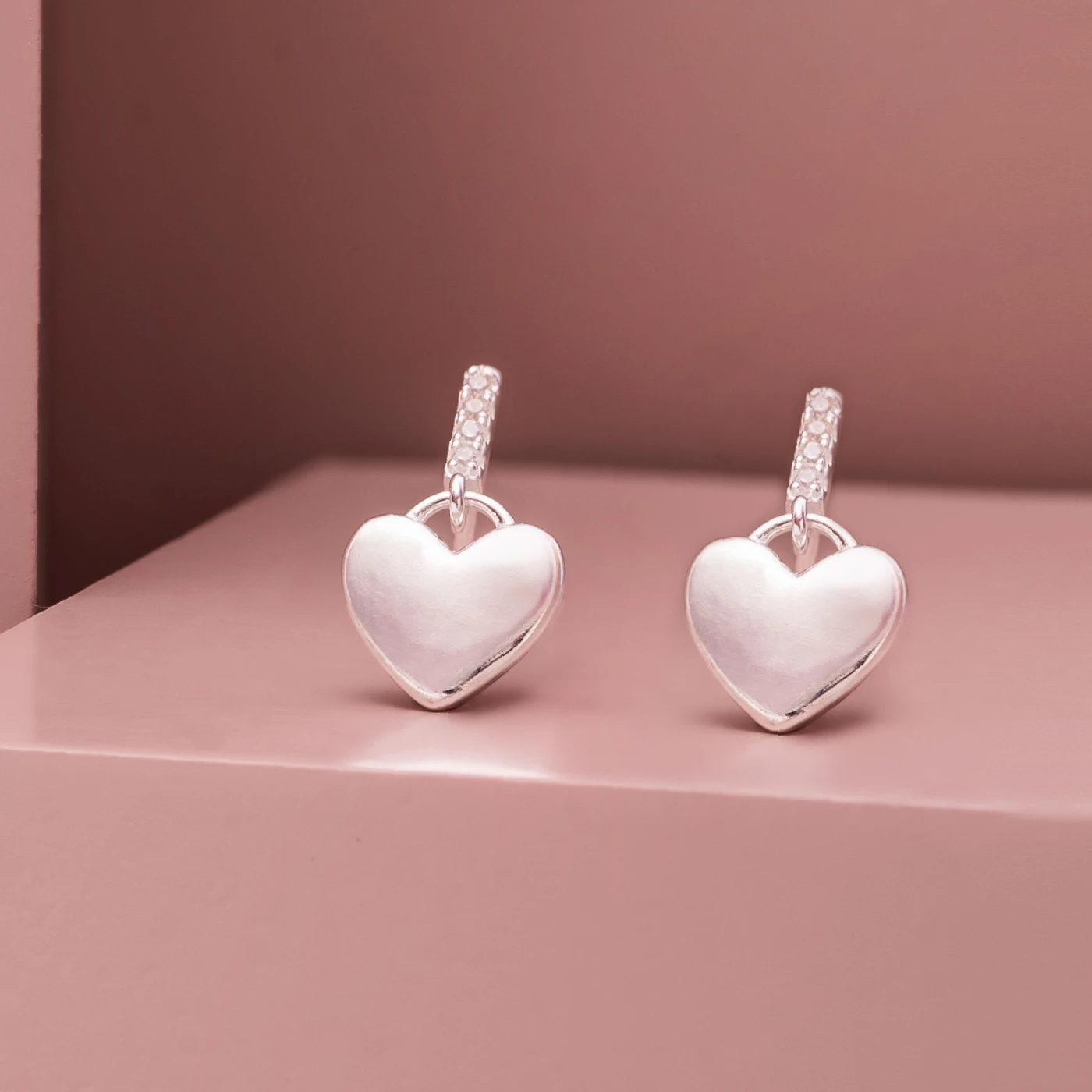 CONJUNTO CORAÇÃO PENDENTE COM ZIRCÔNIAS - Imagem 2